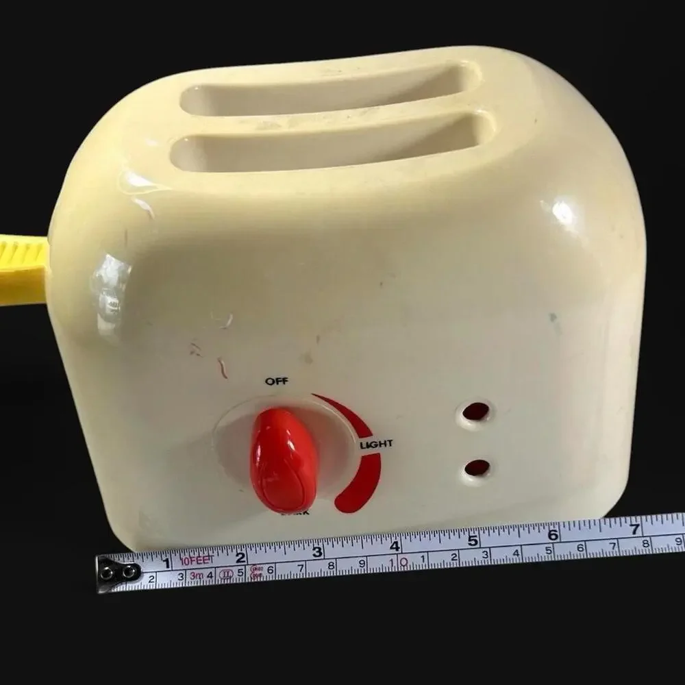 🚨VINTAGE BATTAT POP UP TOASTER KITCHEN TOAST PRETEND PLAY FOOD